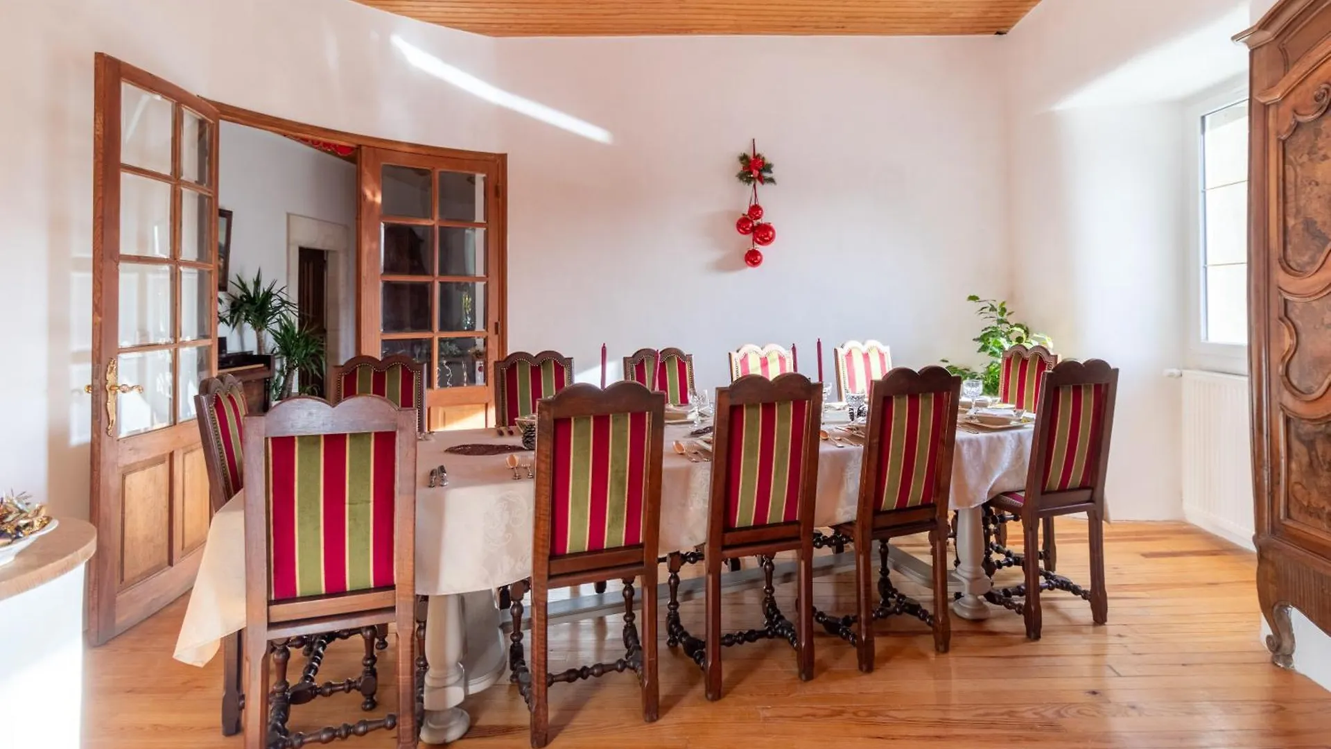 Chateau Le Beylon - Chambres D'Hotes Montmaur  France