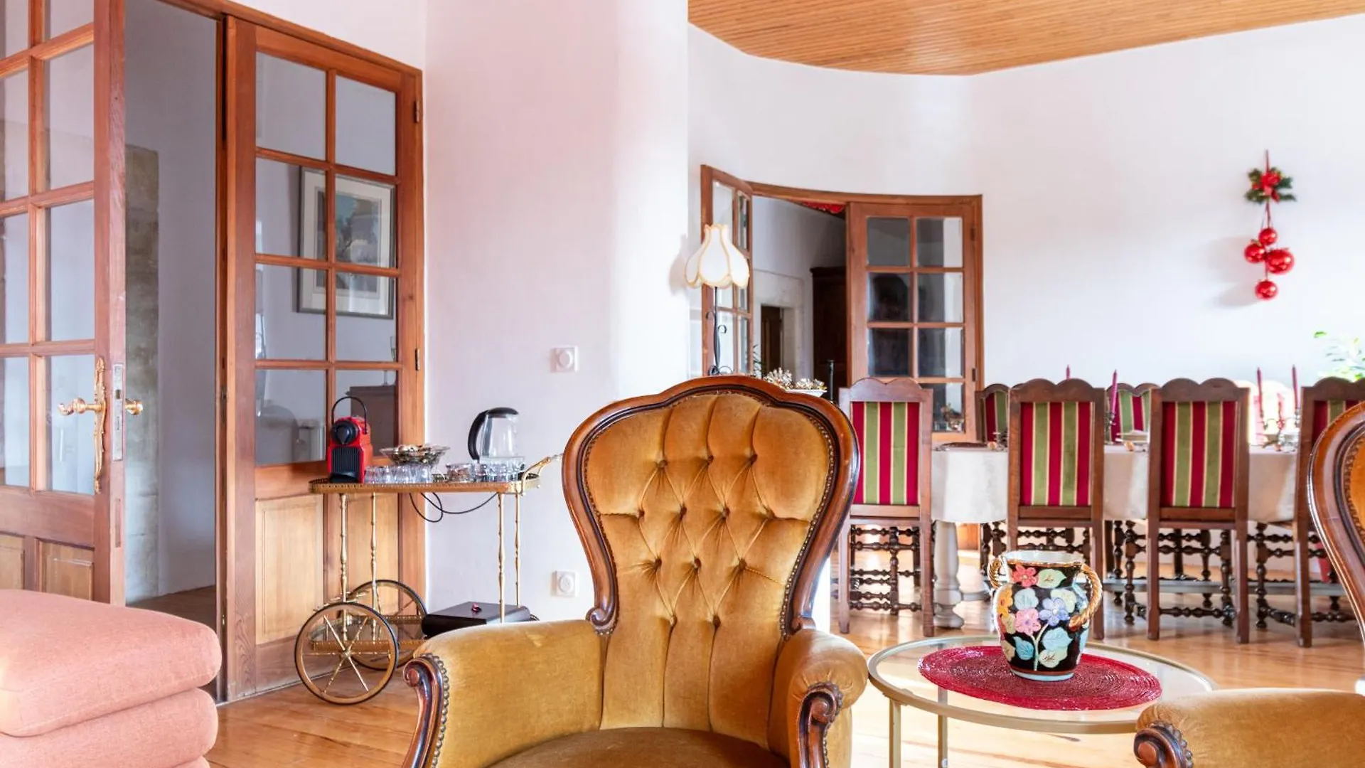 Chateau Le Beylon - Chambres D'Hotes Montmaur  Couette-café Montmaur (Hautes-Alpes)