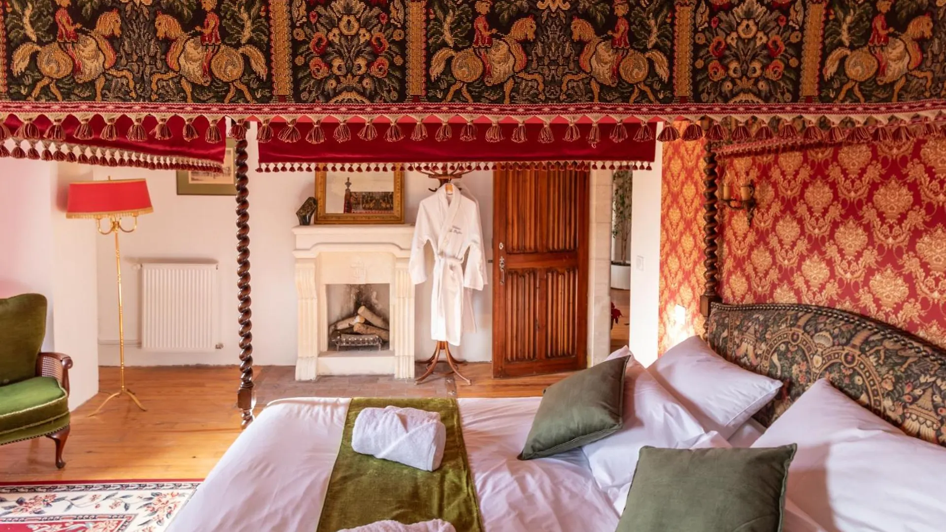 Chateau Le Beylon - Chambres D'Hotes Montmaur  France